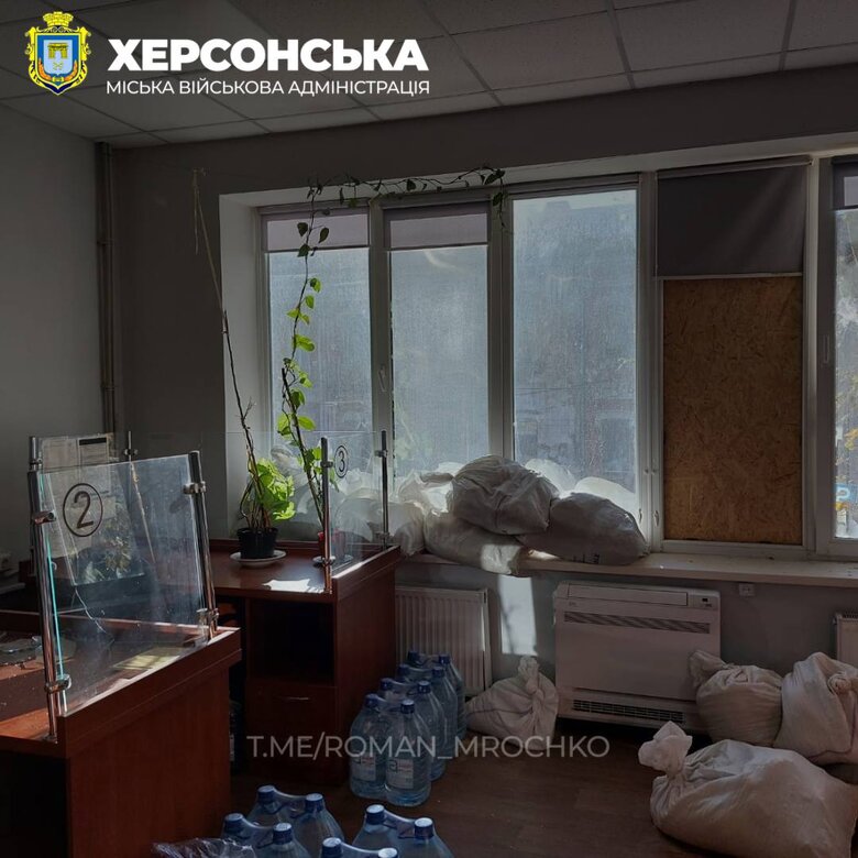 Russian troops attacked hospital in Kherson at night 02