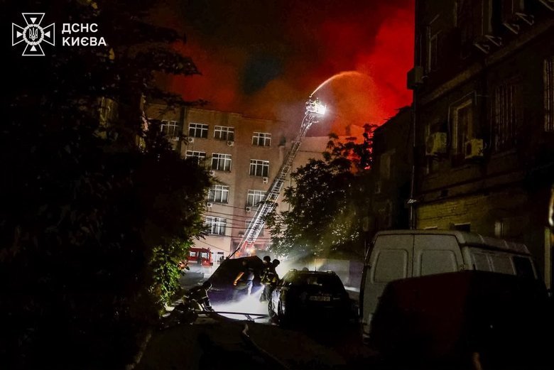 Three dead and at least 25 injured in Kyiv following a massive attack by the Russian Federation