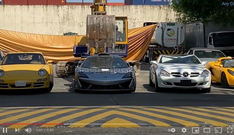 21 контрабандный автомобиль уничтожило таможенное бюро Филиппин, среди них - редчайший McLaren 620R, Bentley, Porsche 911. ВИДЕО