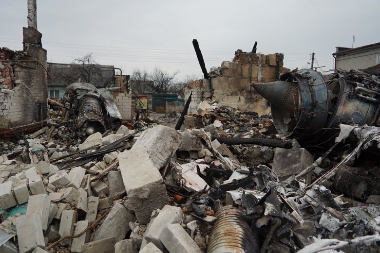 Летів дуже низько, очевидно, щоб не засікла протиповітряна оборона. Як прикордонники взяли в полон пілота-улюбленця путіна і асада 04 Летів дуже низько, очевидно, щоб не засікла протиповітряна оборона. Як прикордонники взяли в полон пілота-улюбленця путіна і асада 04