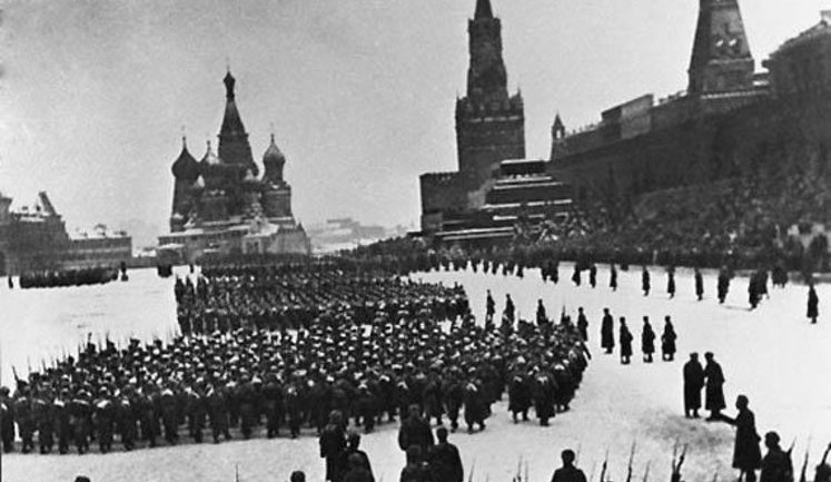 "Свободовцы" хотят запретить термин "Великая Отечественная война" на законодательном уровне