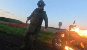 "Трьохсотий" росіянин волає від болю після атаки українського дрона: "Сука! Жгут нах#й! Нога - п#зда!". ВIДЕО