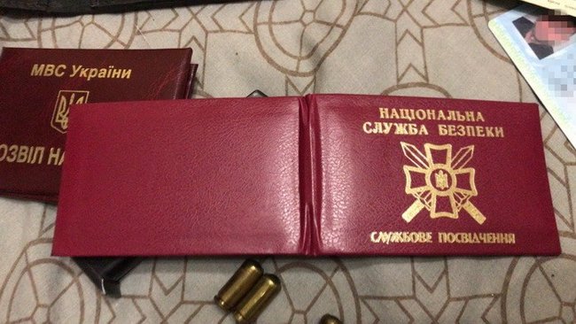 Мошенника, выдававшего себя за сотрудника спецслужбы, задержали на Прикарпатье, - СБУ 01