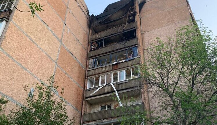 Ворог ударив дронами по Краматорську: пошкоджено багатоповерхівки та садок. ФОТО