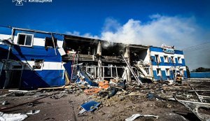 Наслідки удару РФ по підприємству харчової промисловості на Київщині: 4 загиблих. ФОТОрепортаж