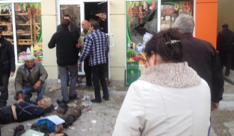Terrorists Fire at Residential District of Donetsk Killing Seven Civilians. PHOTOS