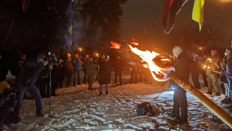Марш на честь дня народження Бандери відбувся у Словянську Донецької області 02 Марш на честь дня народження Бандери відбувся у Словянську Донецької області 02