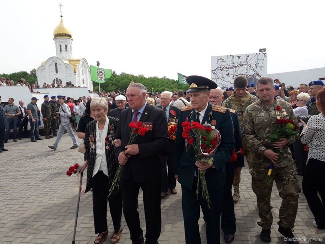 Харьковщина начала отмечать День Победы на Высоте маршала Конева: вместе ветераны войны и АТО 03