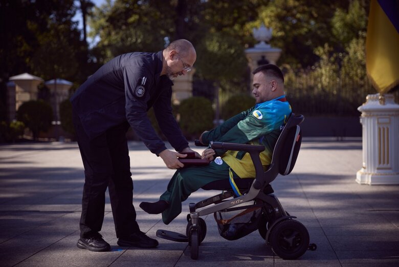 Зеленський нагородив призерів Паралімпіади