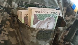 У бюджеті знову бракує коштів на оборону, до кінця жовтня потрібно знайти 300 мільярдів, – ЕП