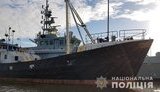 Двоих украинских моряков арестовали в Великобритании на судне с нелегальными мигрантами. КАРТА