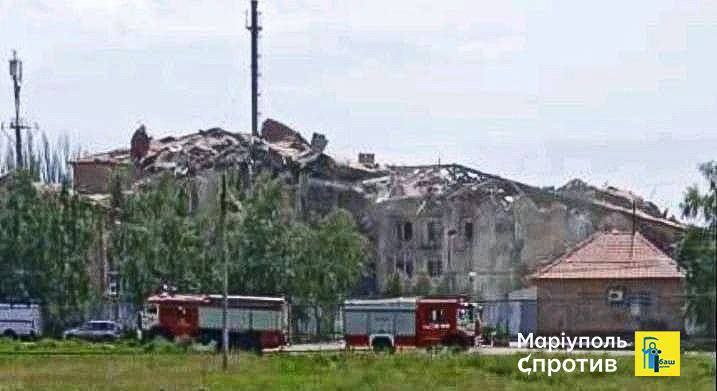 До 100 окупантів ліквідовано під Маріуполем внаслідок прильоту по ворожій базі, - Андрющенко 01