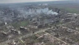 окупанти знищують місто