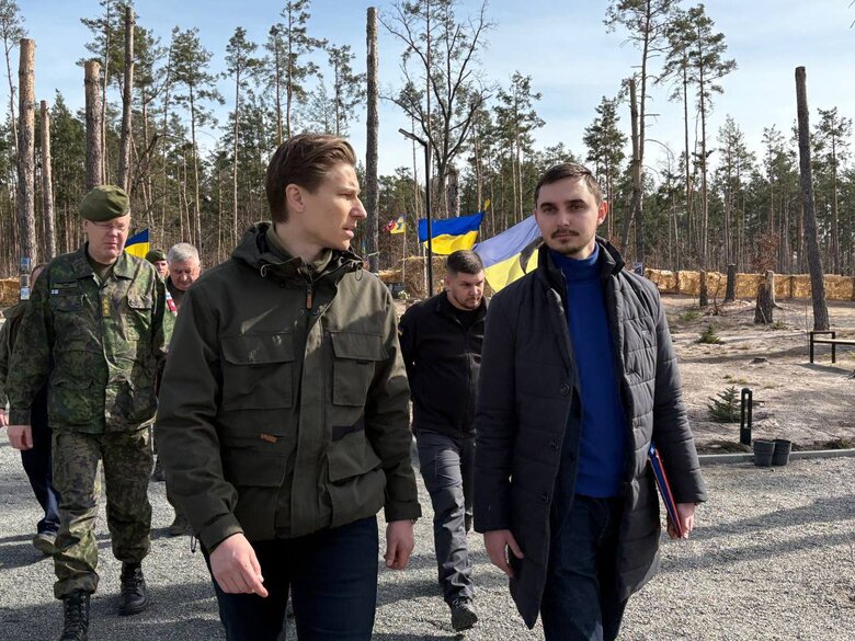 Київщину відвідала делегація Фінляндії на чолі з міністром оборони
