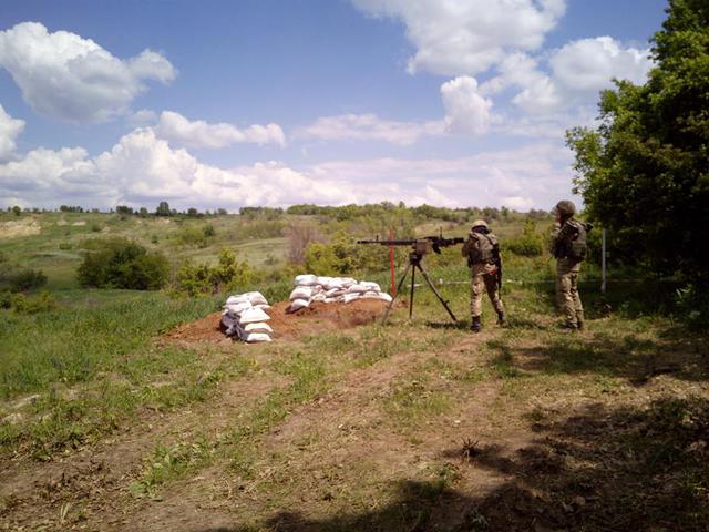 Змагання розрахунків великокаліберних кулеметів ДШК відбулися на Донеччині 05