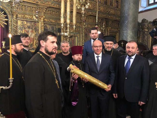 Юрій Луценко про Петровського і Труханова у 2010-му: Українське суспільство спокійно спостерігає сигнали кримінального відродження 02
