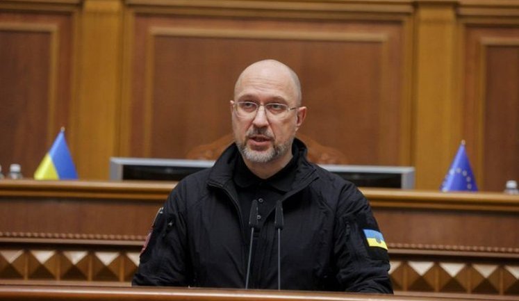 "Загроз не бачимо": Шмигаль розповів, чи існує на сьогодні дефіцит пального в Україні