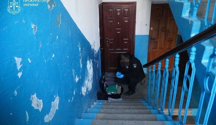 Отримала підозру 15-річна школярка, яка вдарила ножем однокласницю у Тернополі: серед версій - булінг з боку потерпілої. ФОТО