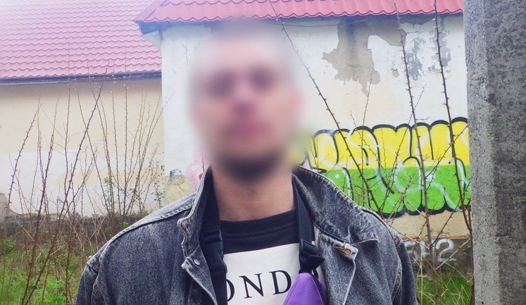 П’яний чоловік погрожував перехожим пістолетом у Києві: йому повідомили про підозру. ФОТО