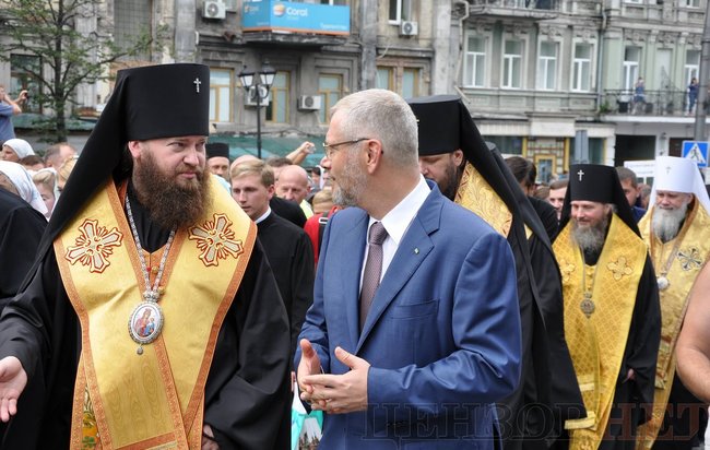 Онуфрій, Новинський, Бойко і віряни: як УПЦ МП хресну ходу проводили 40