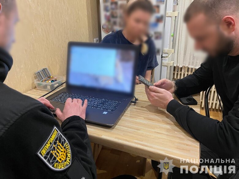 Лікарі ВЛК у Дніпрі підробляли чоловікам аналізи на ВІЛ
