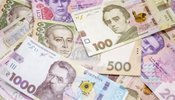 Середня зарплата в Україні за місяць зросла на 1822 гривні