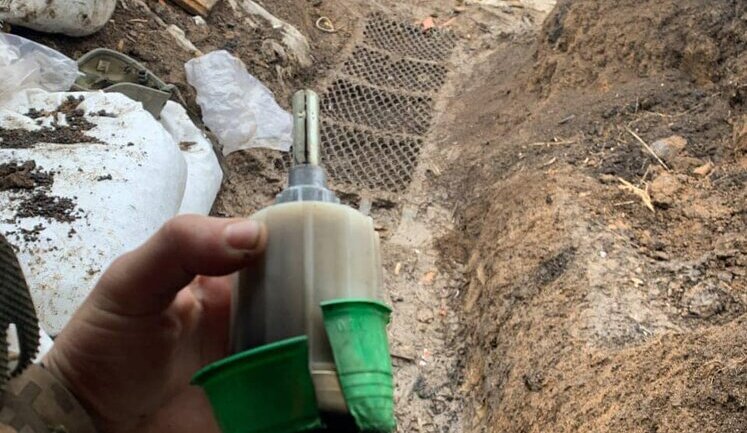 Russians dropped banned "K-51" aerosol grenades from drone on positions of defenders of Ukraine in Donetsk region, - State Border Service. PHOTOS