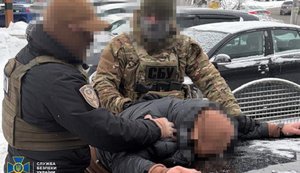 Фіктивні меддовідки й працевлаштування, "трансфер" до ЄС в обхід КПП, списання з обліку: викрито 7 "ухилянтських схем", - СБУ. ФОТОрепортаж