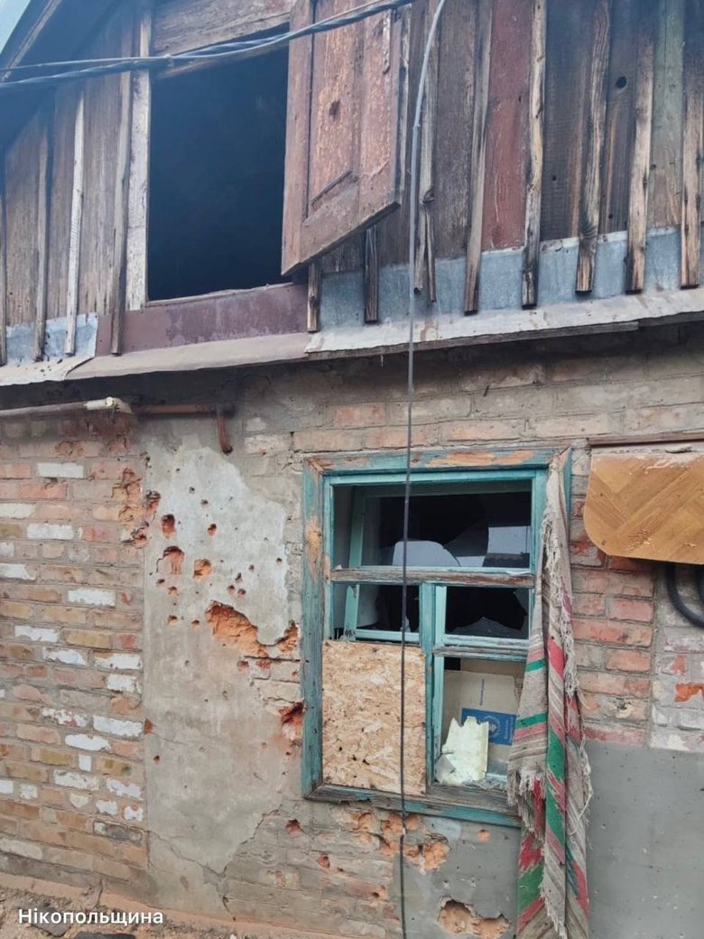 Нові удари РФ по трьох районах області — пожежі й руйнування