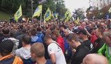Учасники акції протесту - власники "євроблях" заявили, що залишаються ночувати під Кабміном. ВІДЕО+ФОТОрепортаж
