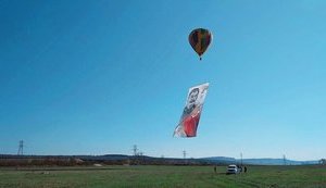 40-метровый портрет Сталина запустили в небо над оккупированным Крымом в годовщину подписания указа о депортации крымских татар. ФОТО