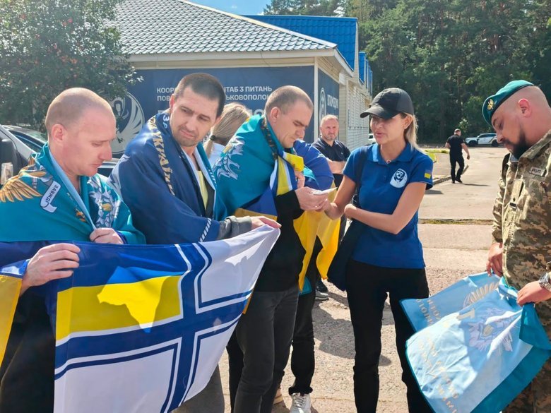 Десятьох воїнів повернули із російського полону 24 серпня: подробиці