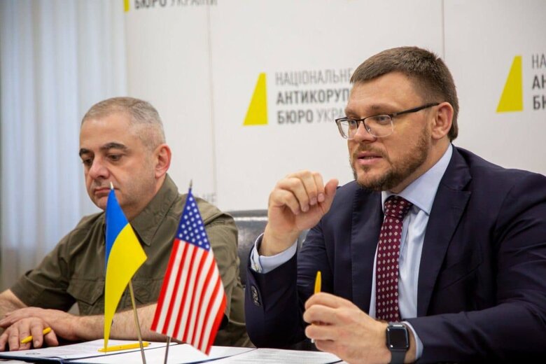 керівники НАБУ Семен Кривонос та Гізо Углава