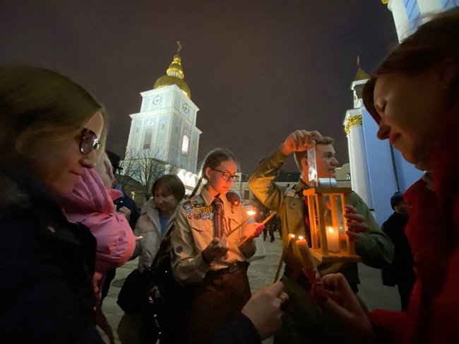 Вифлеємський вогонь миру прибув до України, - Пласт 01