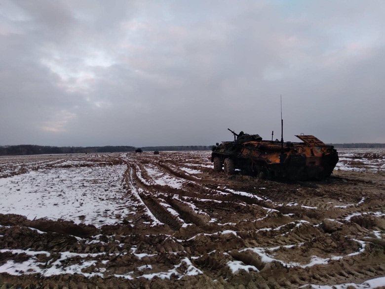 На Чернігівщині українські воїни знищили колону постачання окупантів 04