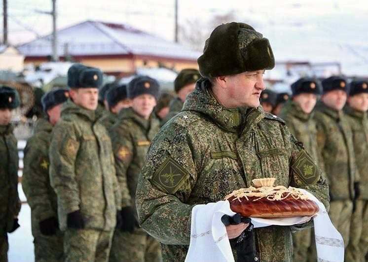 Российские военные и техника продолжают прибывать в Беларусь 15