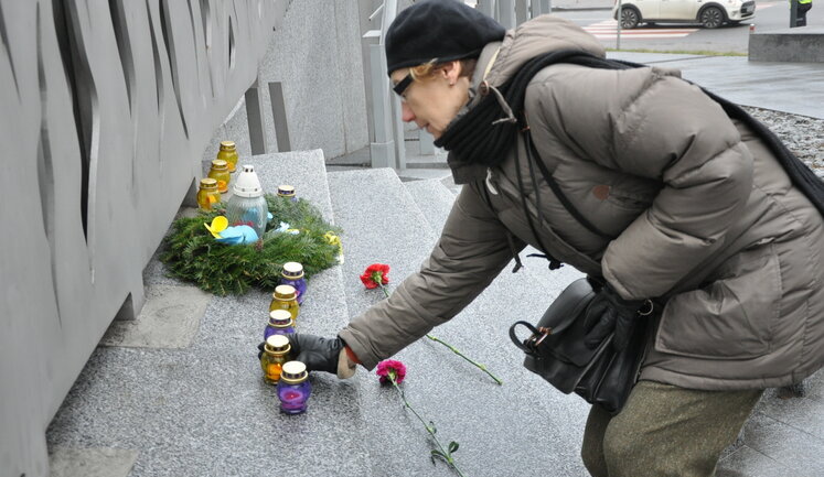 Memory of first fallen Heroes of Heavenly Hundred was commemorated in Kyiv. VIDEO&PHOTOS