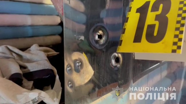 Чоловік застрелив людину в барі Затоки, - Нацполіція 05
