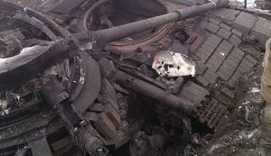 Горящие российские танки 2-го армейского корпуса ВС РФ, оторванная башня БМП, трофейная техника: памяти защитников опорного пункта "Валера" под Санжаровкой. ФОТОрепортаж