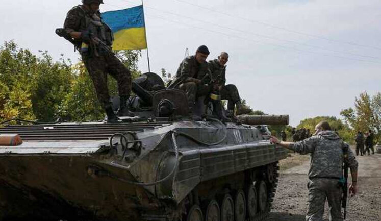Завдяки відходу ЗСУ із Золотого вдалося уникнути ще одного Іловайська та Дебальцевого, - Гайдай. КАРТА