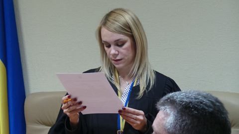 Податківці Клименка: Суд обрав запобіжний захід екс-голові луганської податкової Антіпову 02