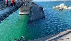 Bridge is sagging: There is huge queue near ferry crossing in Crimea - waiting time is 3-4 days. VIDEO&PHOTOS