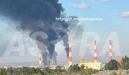Refinery on fire in Samara