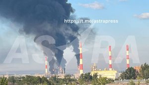 Куйбышевский НПЗ горит после атаки в Самаре. ФОТОРЕПОРТАЖ