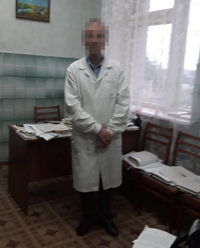 Глава врачебно-квалификационной комиссии разоблачен при требовании взятки 140 тысяч на Сумщине, - СБУ 02