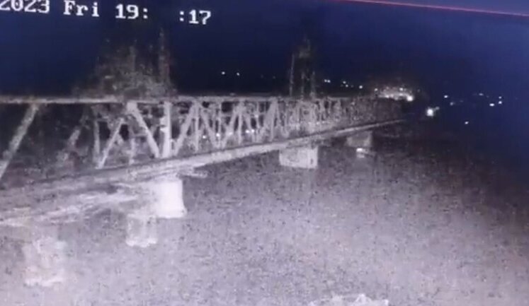 Russians attack Zatoka bridge with naval drones. VIDEO
