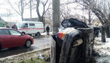 Смертельное ДТП в Одессе: автомобиль влетел в столб, два человека погибли. ФОТОрепортаж