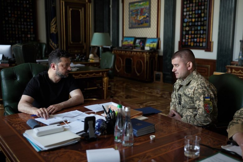 Zelenskyy and the military