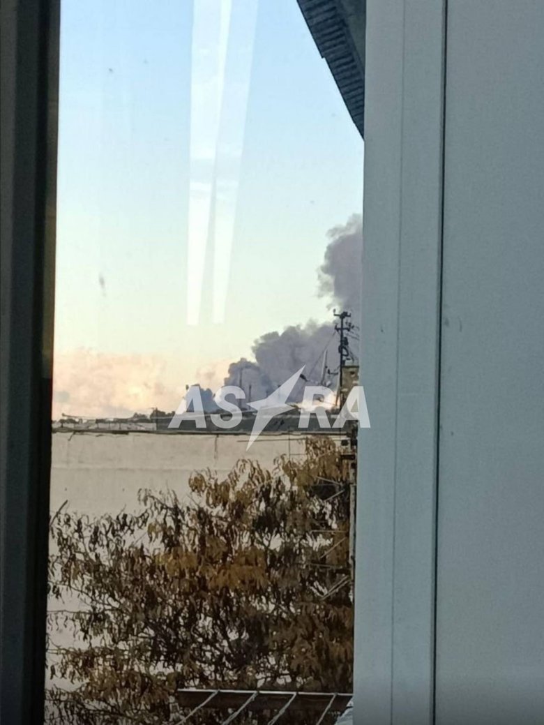 горит нефтебаза в Симферополе