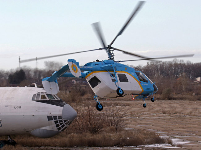 Льотчики морської авіаційної бригади освоюють санітарний вертоліт Ка-226, який був куплений понад 10 років тому, але не експлуатувався, - Міноборони 04